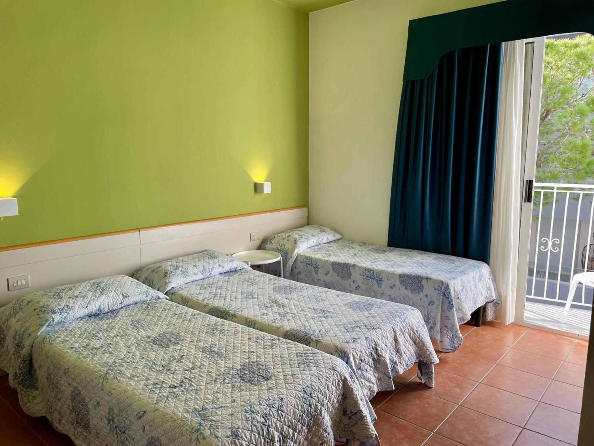 Hotel Portofino Лидо ди Йезоло Екстериор снимка