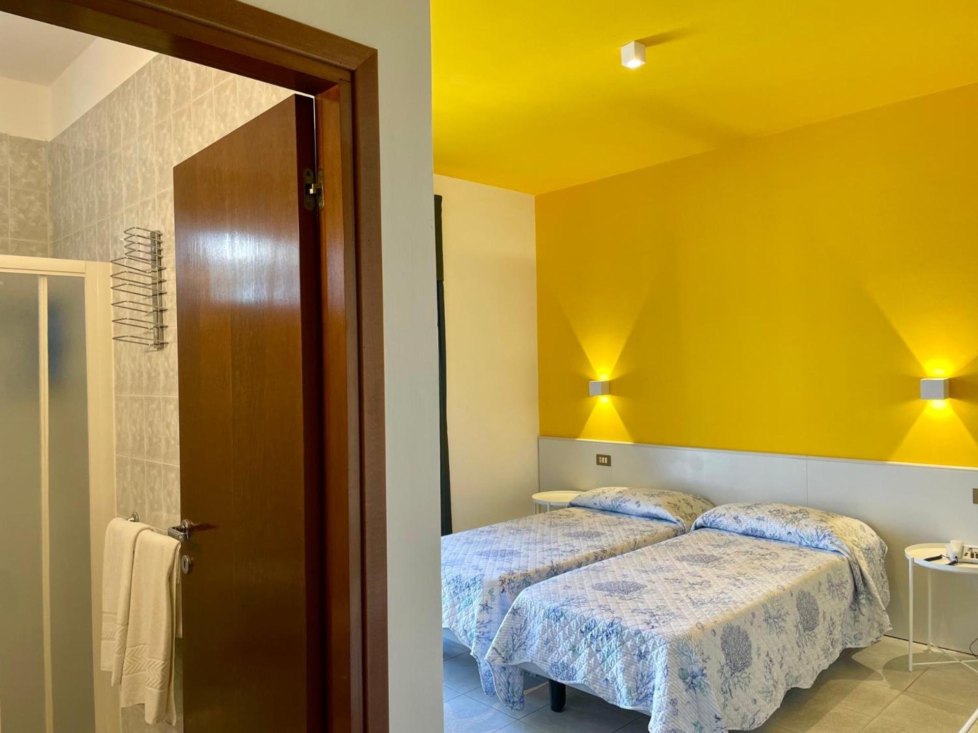 Hotel Portofino Лидо ди Йезоло Екстериор снимка