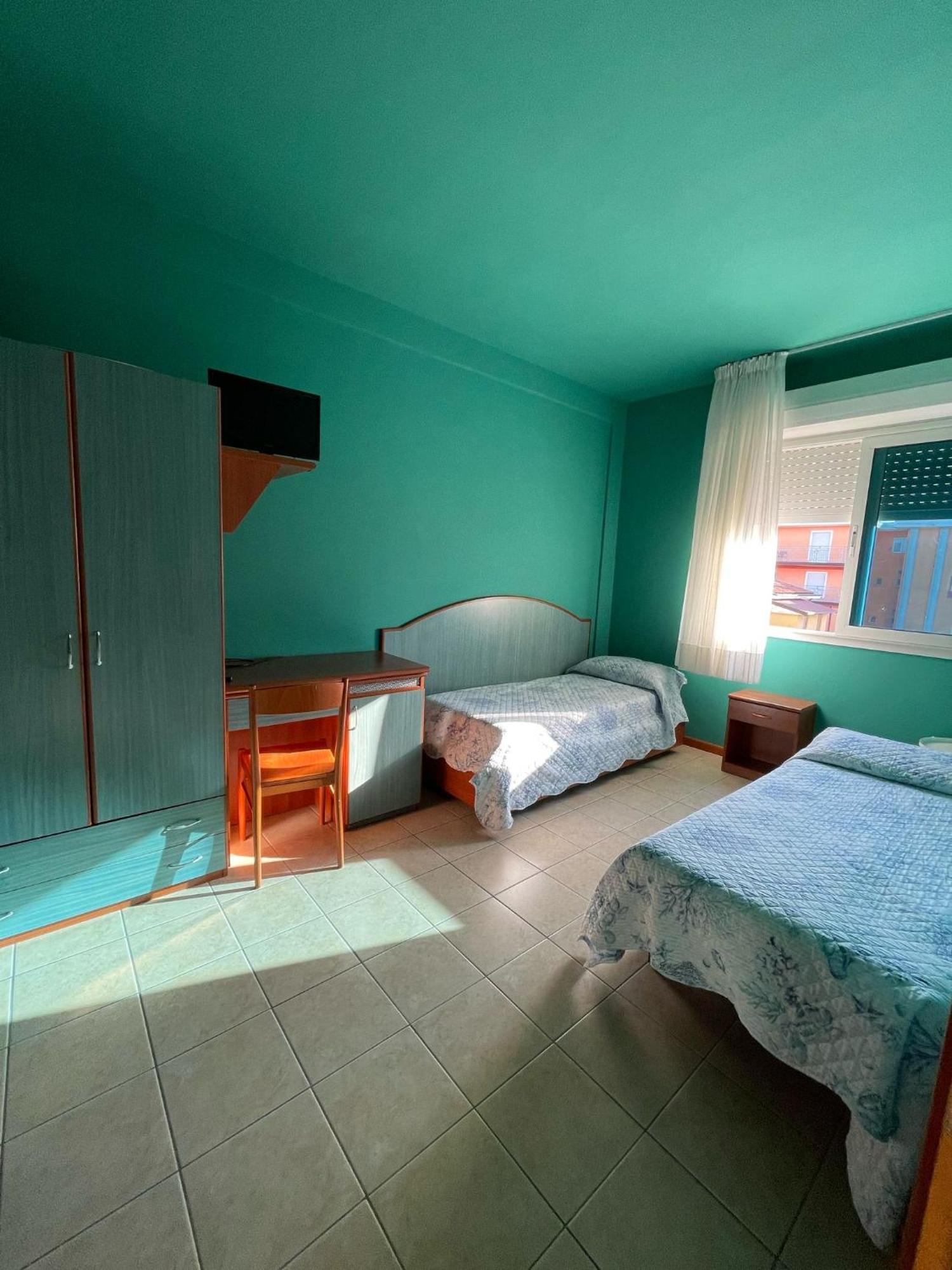 Hotel Portofino Лидо ди Йезоло Екстериор снимка