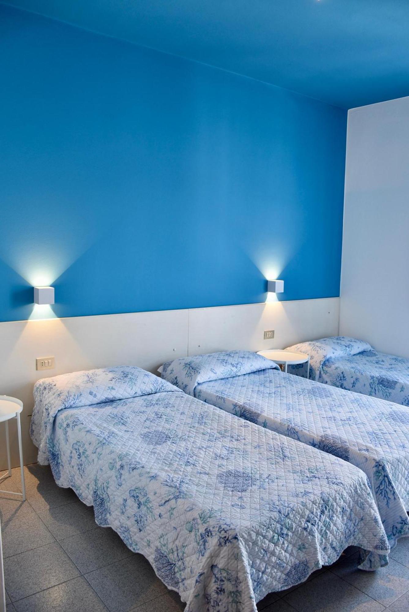 Hotel Portofino Лидо ди Йезоло Екстериор снимка